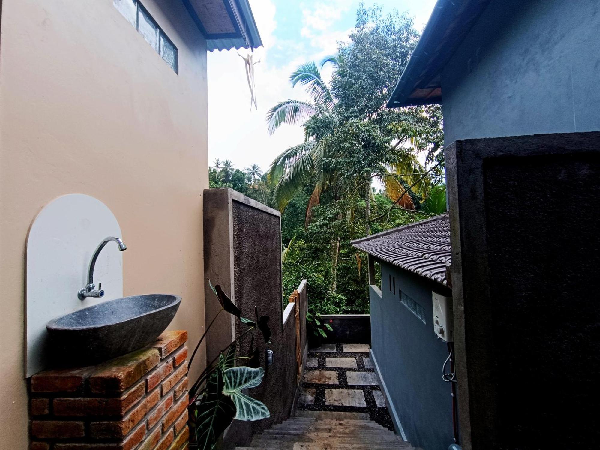 Hotel Artomoro Bali à Munduk Extérieur photo